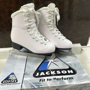 Jackson Ultima Girls Ice Skates size 3